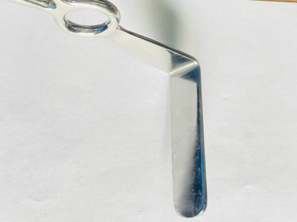 WhatsApp Image 2025-04-30 at 1.10.22 PM bladder retractor