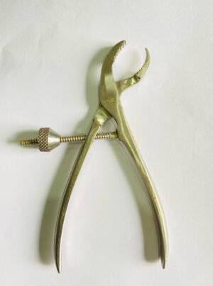 self centring forceps