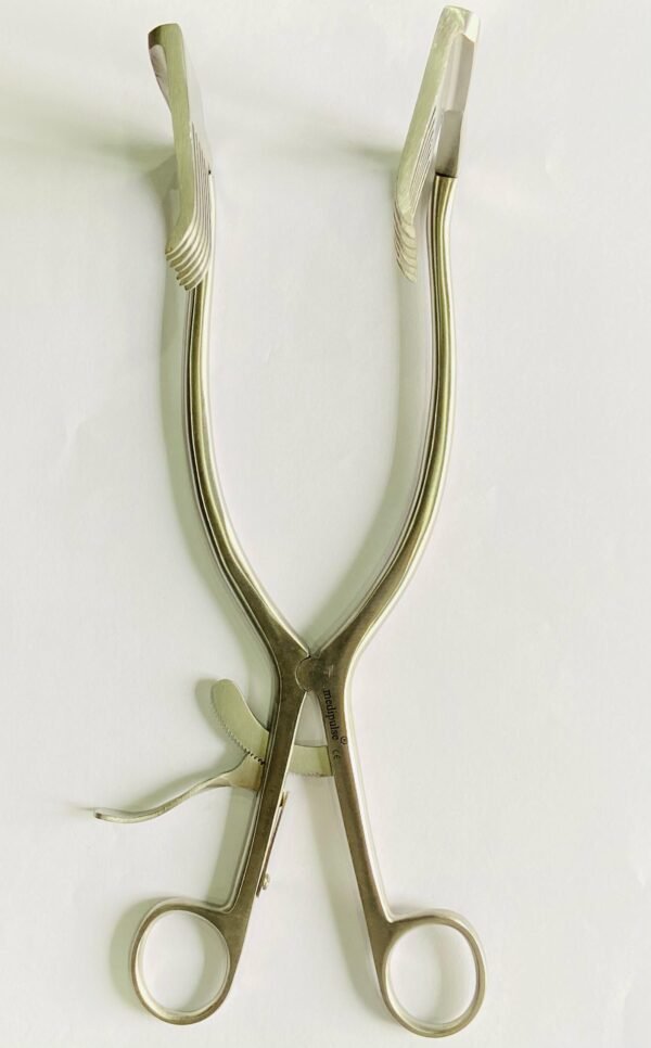 mastoid retractor