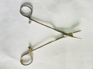 BOZEMAN NEEDLE HOLDER