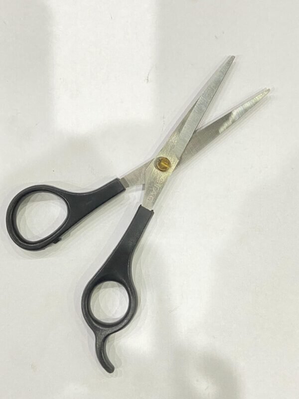 WhatsApp Image 2025-06-17 at 12.42.33 PM (1) barber scissors