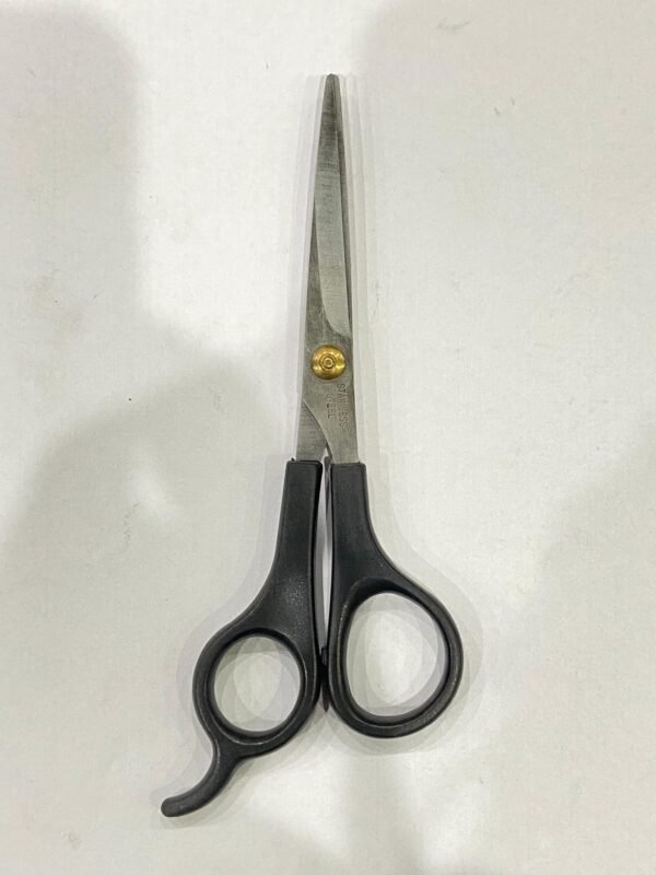 WhatsApp Image 2025-06-17 at 12.42.34 PM barber scissors