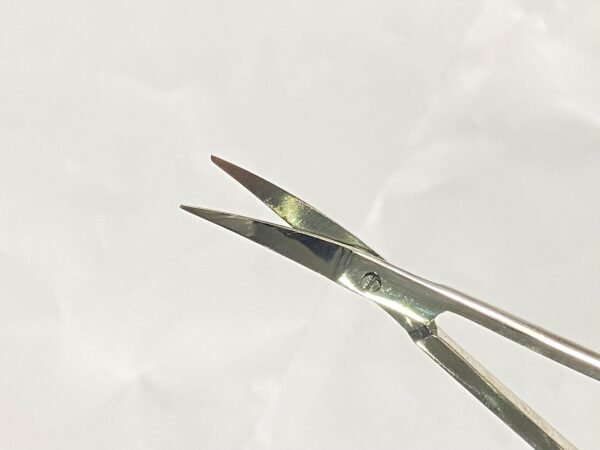 WhatsApp Image 2025-06-28 at 12.18.55 PM utrata capsularhexis forcep